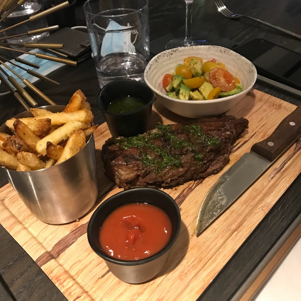 ShoresLAX | restaurant | 5959 W Century Blvd, Los Angeles, CA 90045, USA | 31025890004 OR +1 310-258-9000 ext. 4