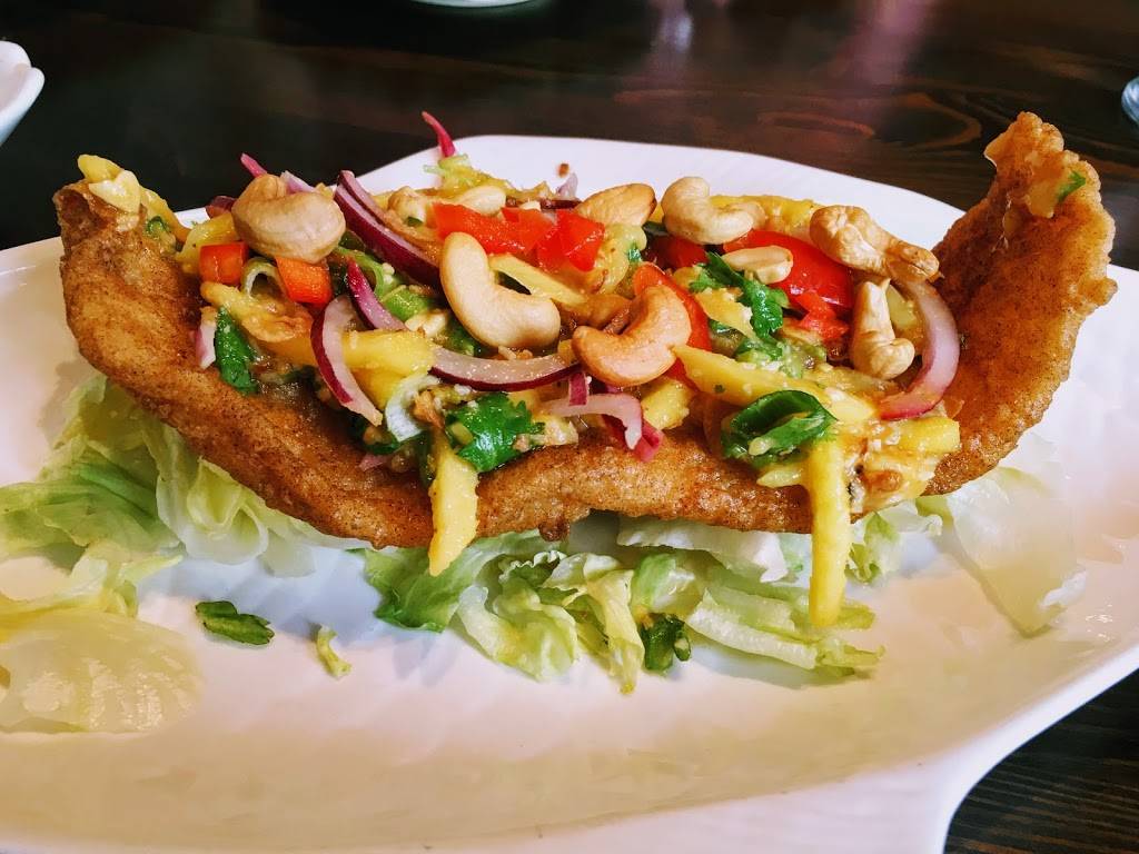 Siam Dish Thai Cuisine | restaurant | 730 Guelph Line, Burlington, ON L7R 3N5, Canada | 9056322525 OR +1 905-632-2525