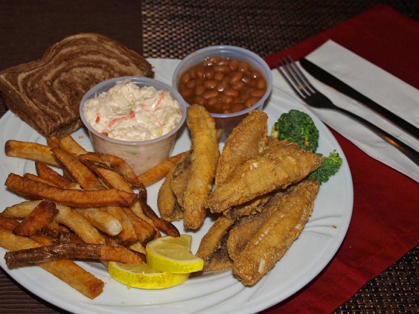 Tastebuds Smokehouse & Spirits | meal takeaway | 2680 Cleveland Ave, Marinette, WI 54143, USA | 7157329860 OR +1 715-732-9860