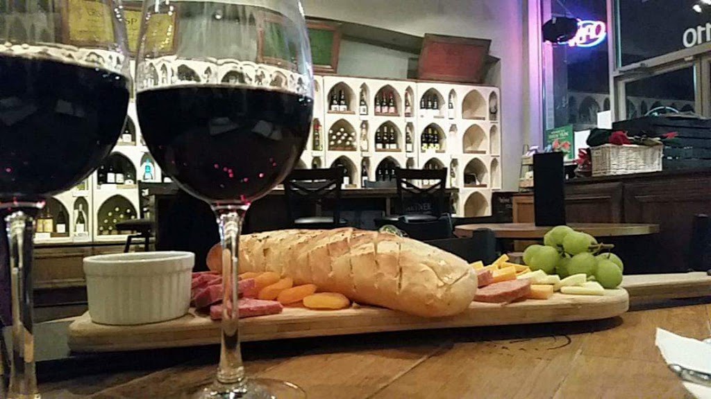 WineStyles South Riding | restaurant | 25031 Riding Plz #110, Chantilly, VA 20152, USA | 7033279463 OR +1 703-327-9463