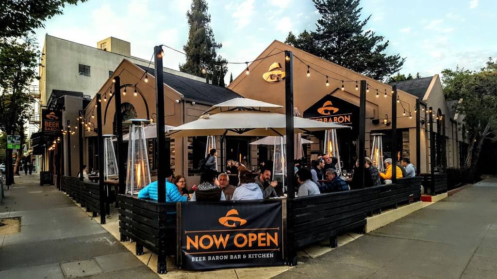 Beer Baron Bar & Kitchen | restaurant | 5900 College Ave, Oakland, CA 94618, USA | 5103383464 OR +1 510-338-3464