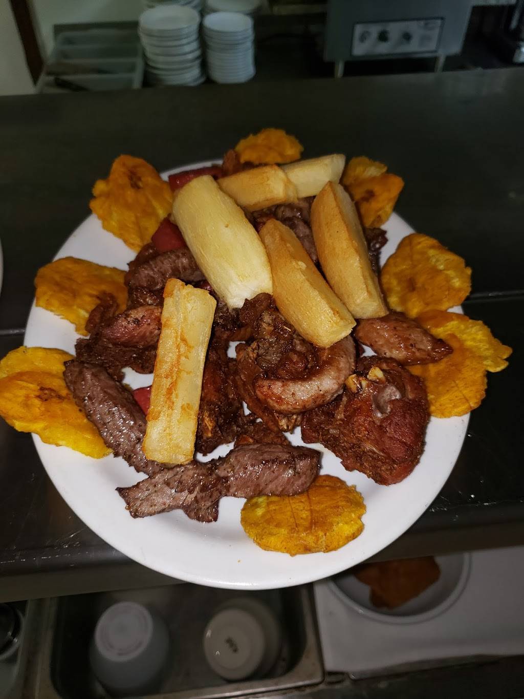 CocoCabana Bar & Grill | restaurant | 2944 South. Jog Rd., Greenacres, FL 33467, USA | 5613550281 OR +1 561-355-0281