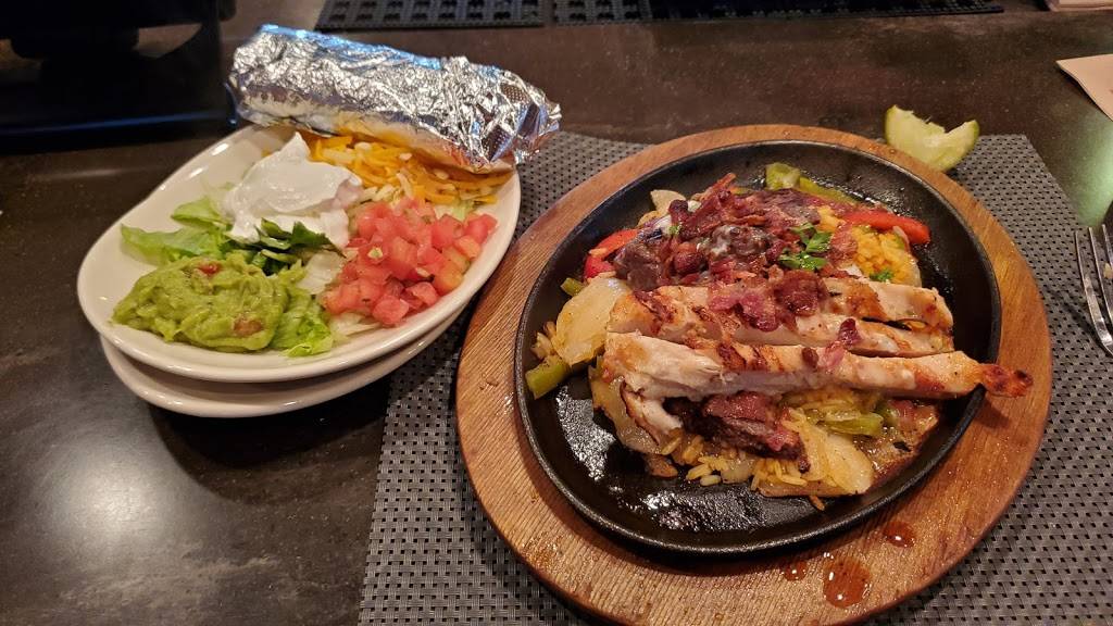 Applebees Grill + Bar | restaurant | 2114 N Central Ave, Marshfield, WI 54449, USA | 7154861700 OR +1 715-486-1700