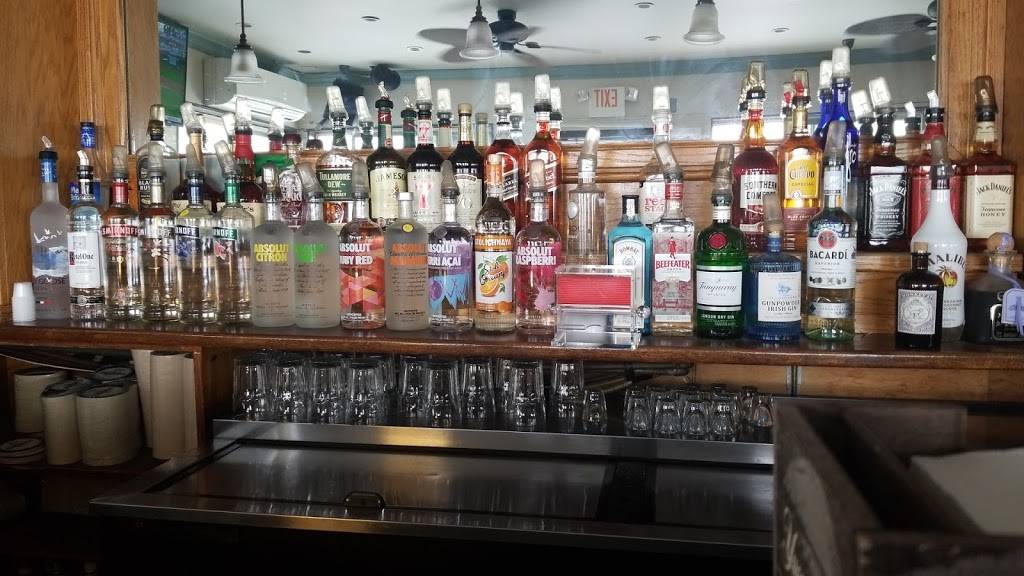 The Wharf | restaurant | 416 B 116th St, Rockaway Park, NY 11694, USA | 7184748807 OR +1 718-474-8807