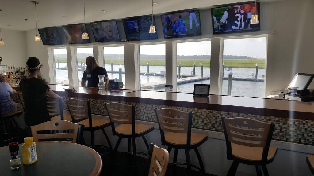 Bonito Boathouse Restaurant | restaurant | Bonito Dr, Fripp Island, SC 29920, USA | 8438381506 OR +1 843-838-1506