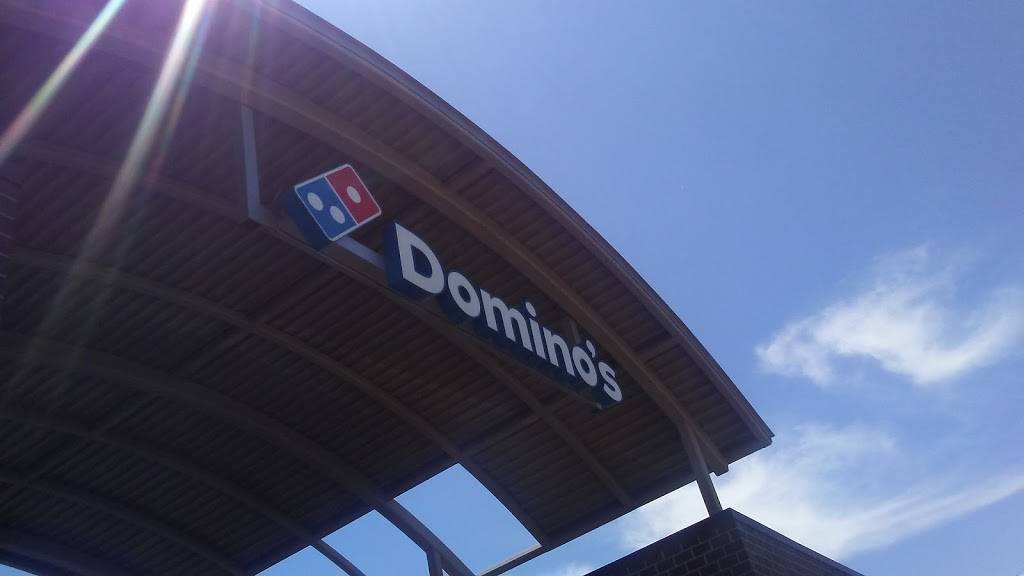 Dominos Pizza | meal delivery | 323 N 114th St, Omaha, NE 68154, USA | 4029050265 OR +1 402-905-0265