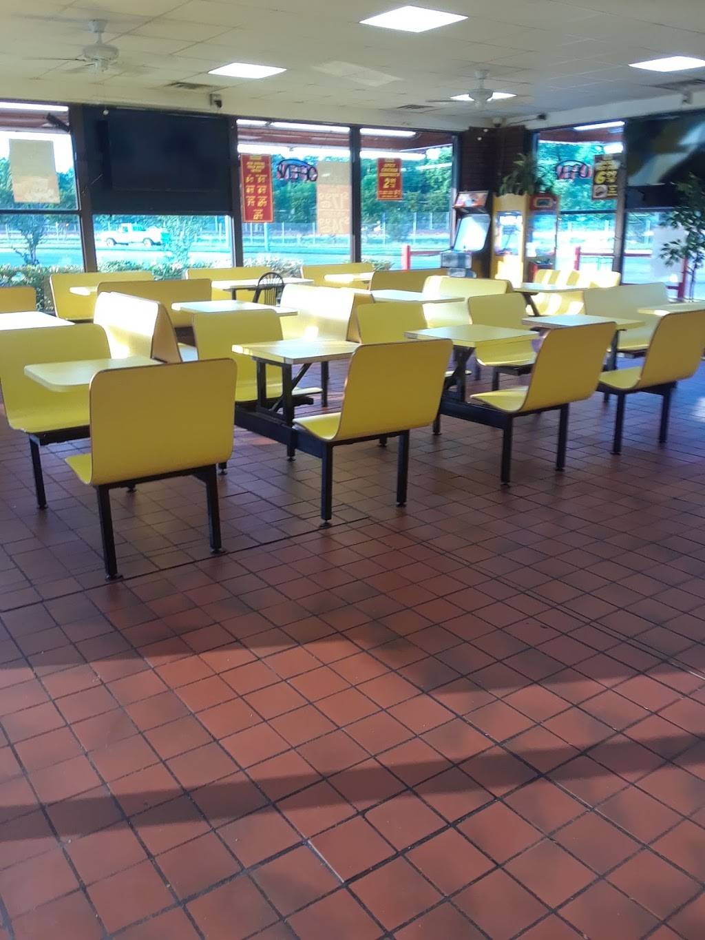 Williams Fried Chicken | restaurant | 2660 Robert B Cullum Blvd, Dallas, TX 75210, USA | 2144215150 OR +1 214-421-5150