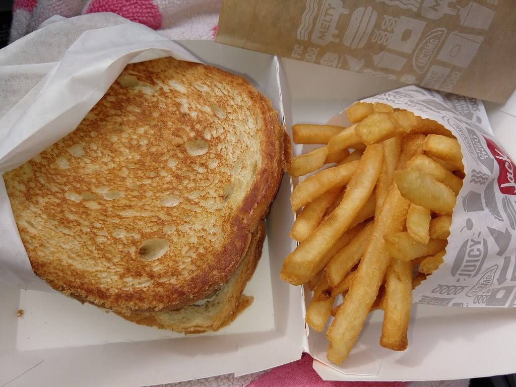 Jack in the Box | restaurant | 3909 Mission Ave, Oceanside, CA 92054, USA | 7604399852 OR +1 760-439-9852