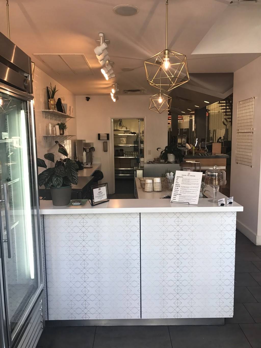 JRINK Juicery On 14th St (Logan Circle) | restaurant | 1630 14th St NW, Washington, DC 20009, USA | 2024604920 OR +1 202-460-4920