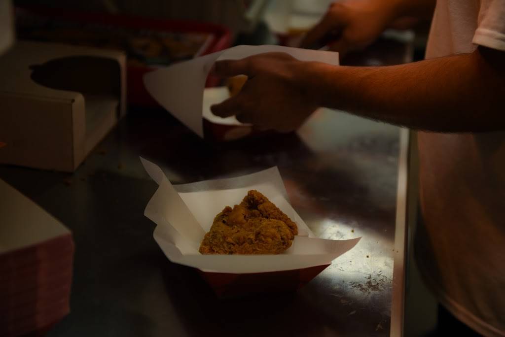 Churchs Texas Chicken | restaurant | 78 Quarry Edge Dr, Brampton, ON L6V 4K2, Canada | 9058740008 OR +1 905-874-0008