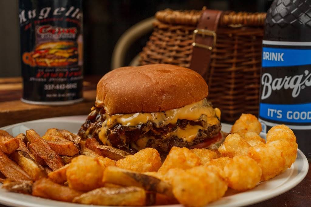 Angelles old fashioned hamburgers | restaurant | 110 E Bridge St, Breaux Bridge, LA 70517, USA | 3374426046 OR +1 337-442-6046