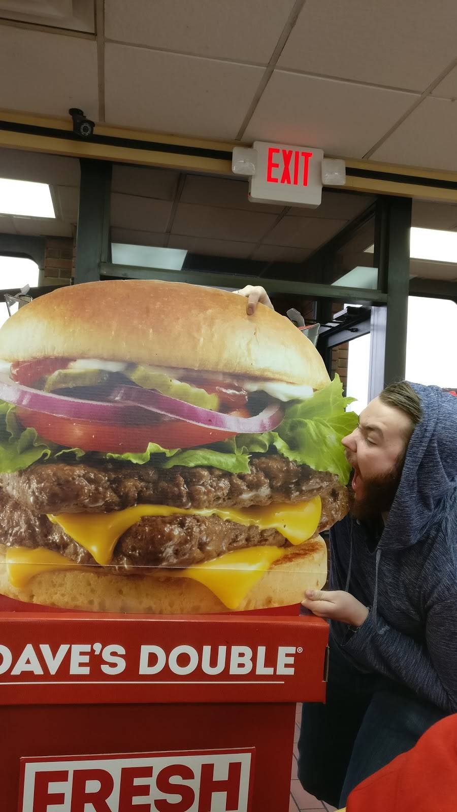 Wendys | restaurant | 605 N Main St, Crossville, TN 38555, USA | 9314844017 OR +1 931-484-4017