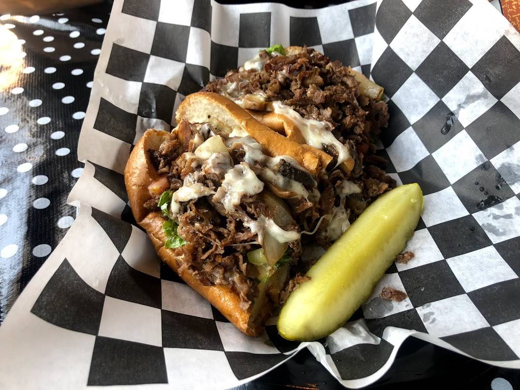 Apple House | restaurant | 4675 John Marshall Hwy, Linden, VA 22642, USA | 5406366329 OR +1 540-636-6329