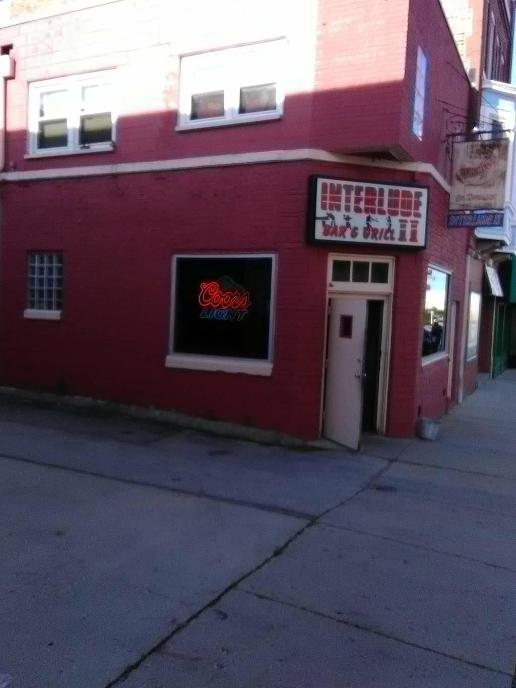 Interlude II Bar & Grill | restaurant | 514 57th St, Kenosha, WI 53140, USA | 2626538355 OR +1 262-653-8355