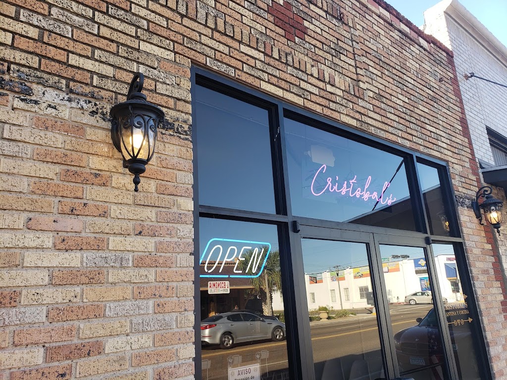 Cristobals Cantina y Cocina | restaurant | 515 N Conway Ave, Mission, TX 78572, USA | 9565987307 OR +1 956-598-7307