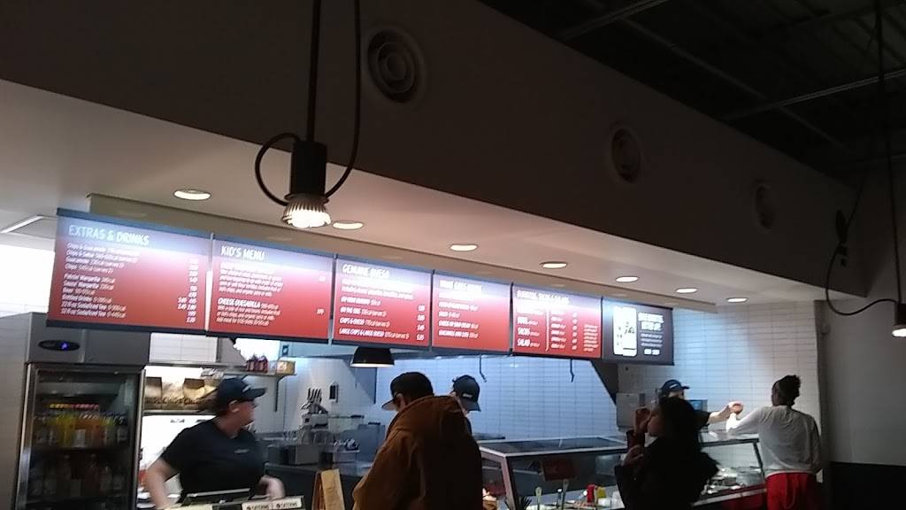 Chipotle Mexican Grill | restaurant | 68041 Mall Ring Rd, St Clairsville, OH 43950, USA | 7406959264 OR +1 740-695-9264