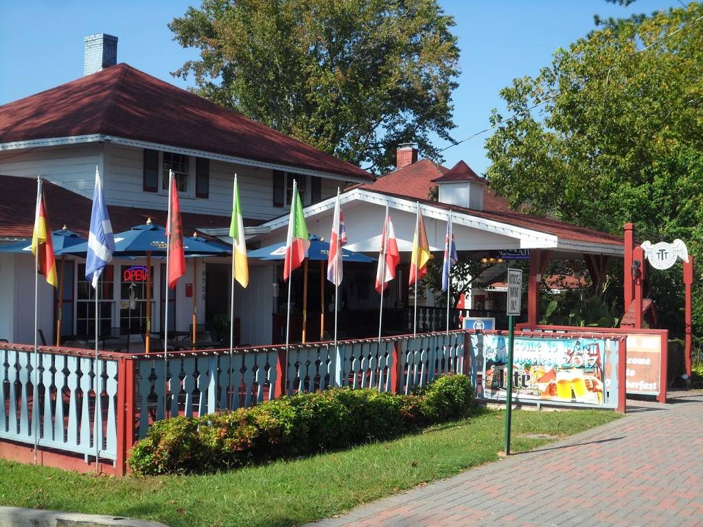 Two Tire Tavern | restaurant | 8735 N Main St, Helen, GA 30545, USA | 7068781002 OR +1 706-878-1002