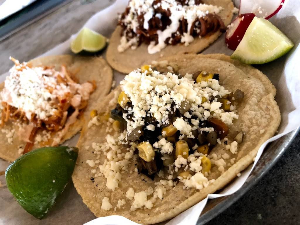 Bakersfield Short North | restaurant | 733 N High St, Columbus, OH 43215, USA | 6147548436 OR +1 614-754-8436