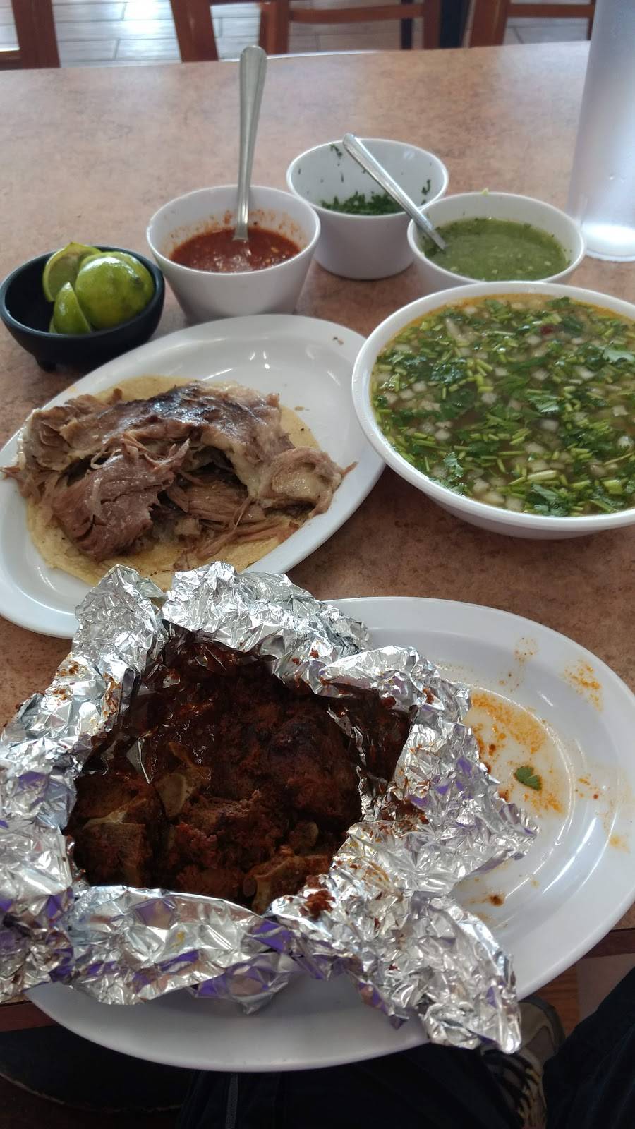 El Borrego De Oro Restaurant | restaurant | 2808 E Washington Blvd, Los Angeles, CA 90023, USA | 3237801132 OR +1 323-780-1132