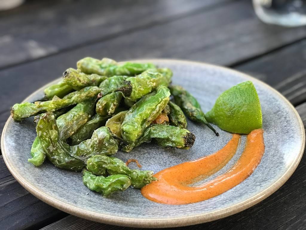 District Kitchen + Cocktails | restaurant | 5900 W Slaughter Ln D, Austin, TX 78749, USA | 5123518436 OR +1 512-351-8436