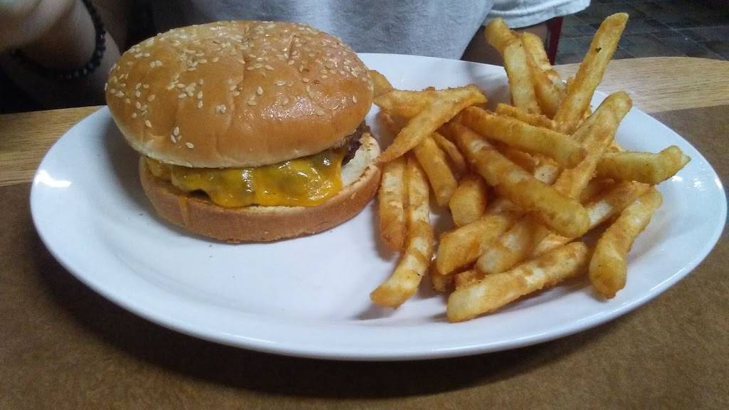 Breakfast & Burgers | restaurant | 286 Main St, Independence, OR 97351, USA | 5038389907 OR +1 503-838-9907