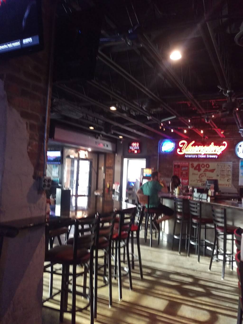 Harrisons On Kenny | restaurant | 4510 Kenny Rd, Columbus, OH 43220, USA | 6147450324 OR +1 614-745-0324