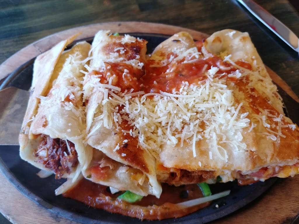 Los Gringos Locos | restaurant | 631 Foothill Blvd, La Cañada Flintridge, CA 91011, USA | 8187902696 OR +1 818-790-2696