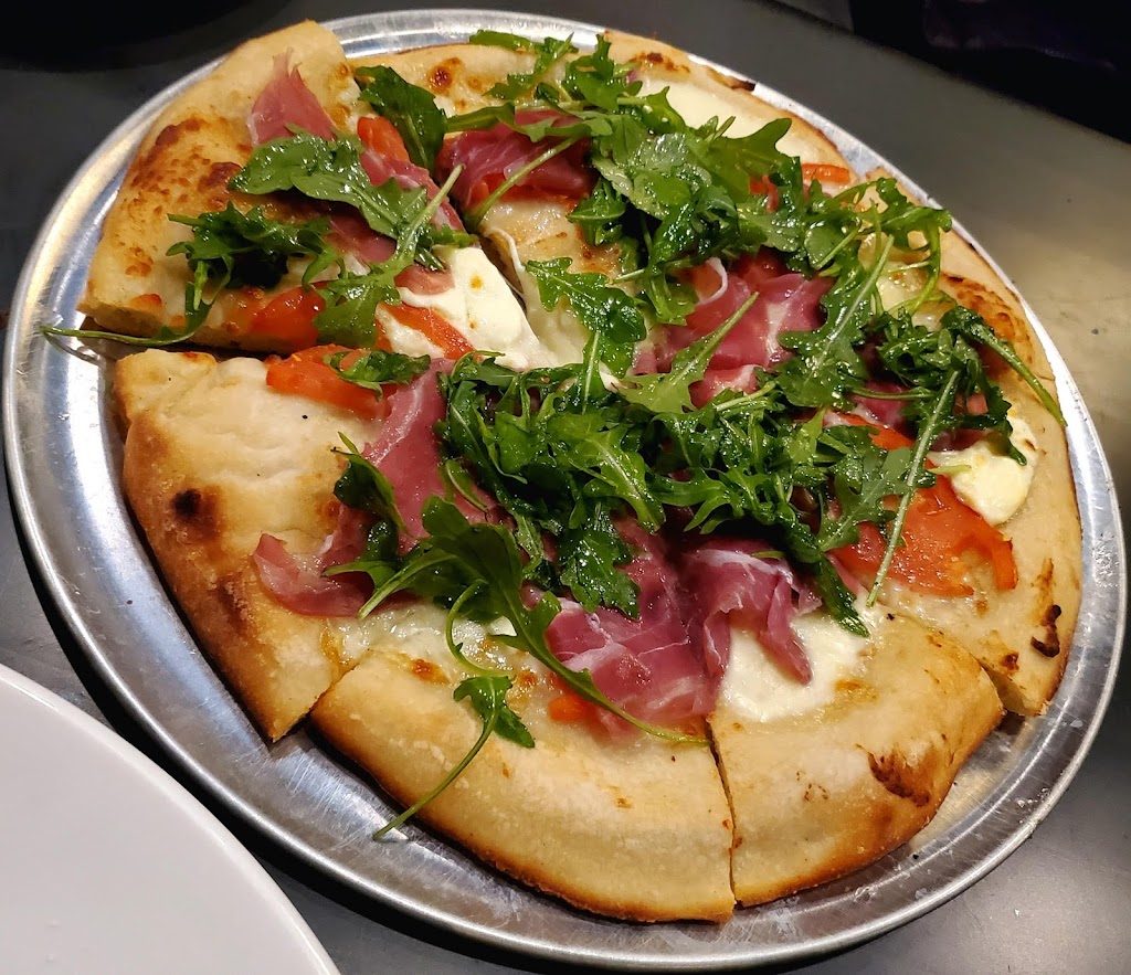 The Social | restaurant | 1449 Mineral Spring Ave, North Providence, RI 02904, USA | 4016807614 OR +1 401-680-7614