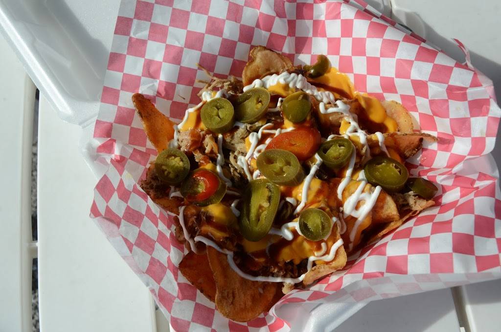 Dicks Drive In and BBQ | restaurant | 1515 E 9th St, Hopkinsville, KY 42240, USA | 2708867800 OR +1 270-886-7800