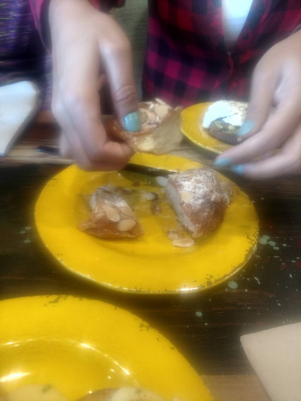 Cups and Crumbs | restaurant | 156 Broadway St #B, Orcutt, CA 93455, USA | 8056235973 OR +1 805-623-5973