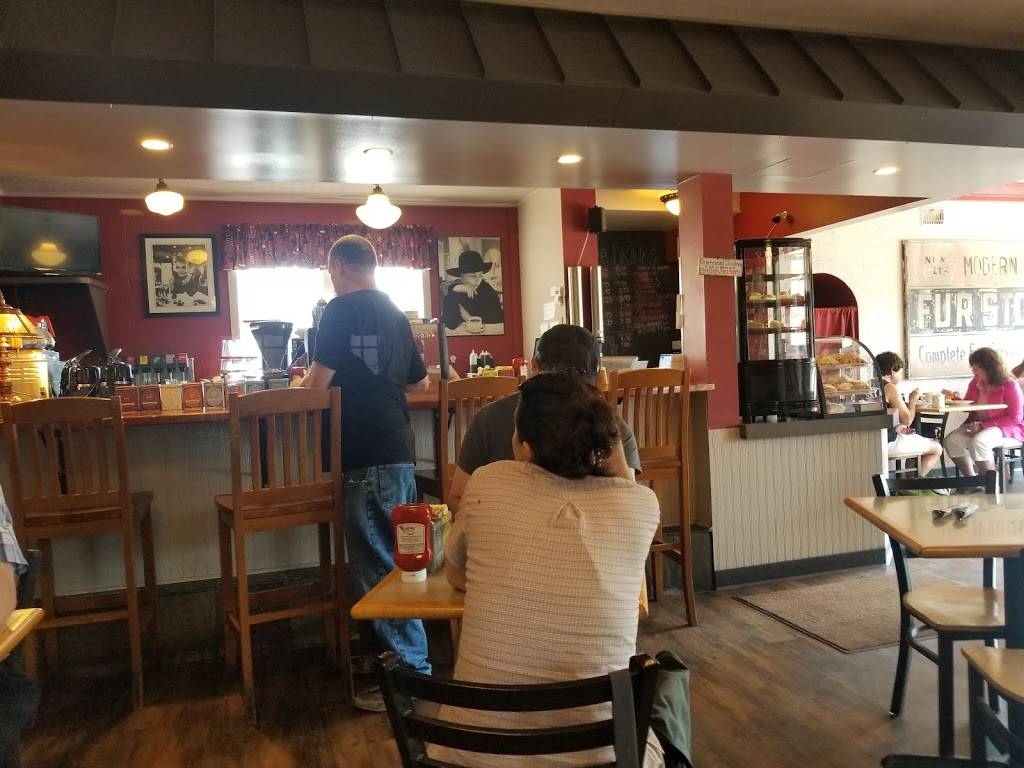 New London Cafe | cafe | 4721 E Superior St, Duluth, MN 55804, USA | 2185250777 OR +1 218-525-0777