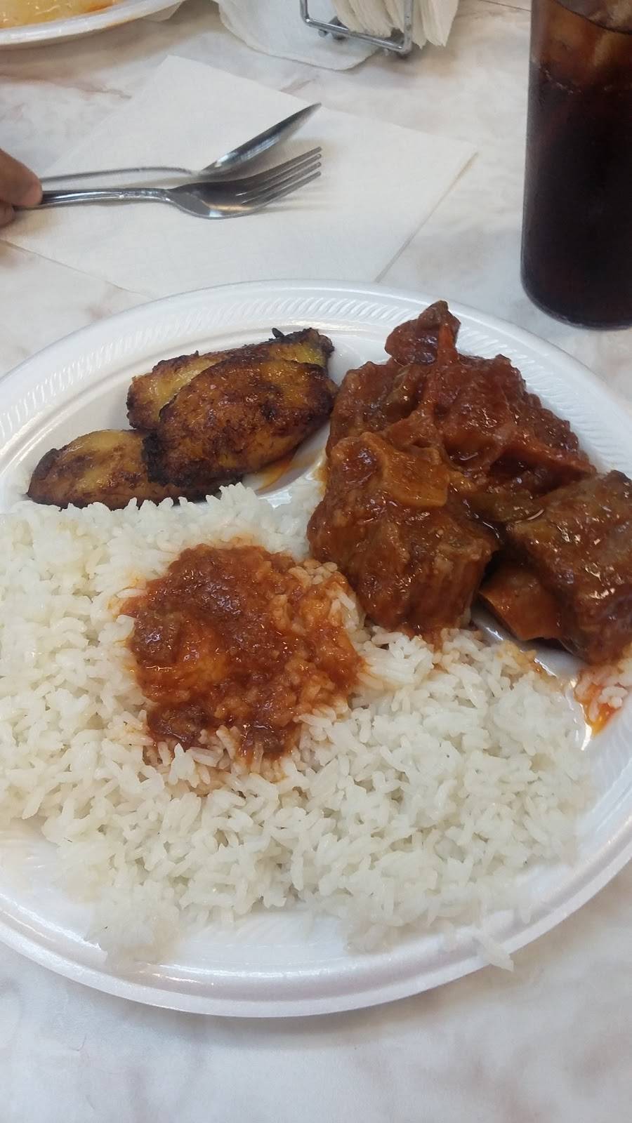 El Caribe Latin Flavor | restaurant | 3917 Palm Beach Blvd, Fort Myers, FL 33916, USA | 2392176153 OR +1 239-217-6153