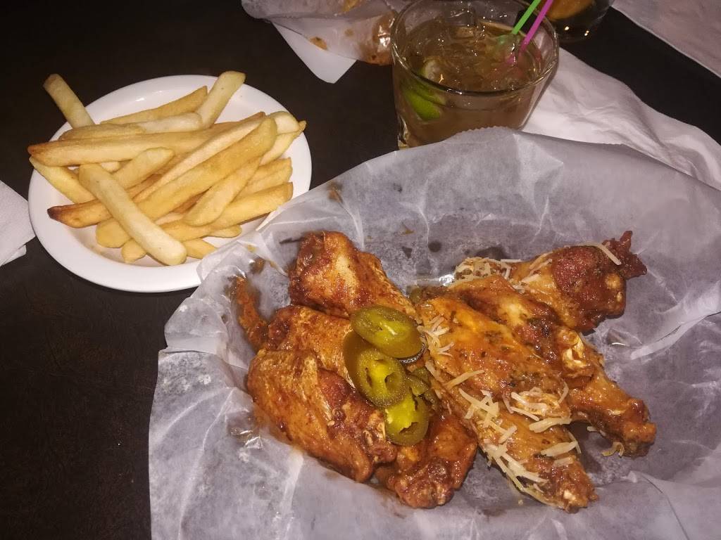 Mugsys | restaurant | 1310 N Main St, Bloomington, IL 61701, USA | 3098272628 OR +1 309-827-2628