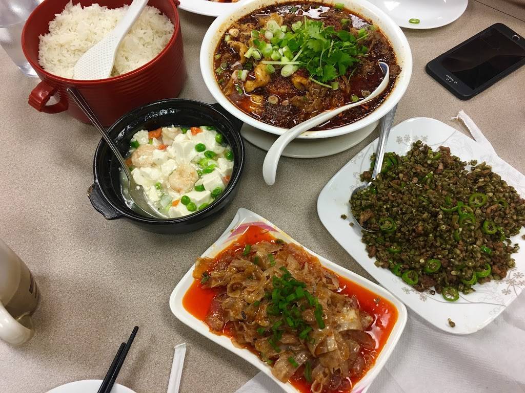 Chili Rush 鲁味川湘 | restaurant | 1440 S Country Club Dr #10, Mesa, AZ 85210, USA | 4805902008 OR +1 480-590-2008