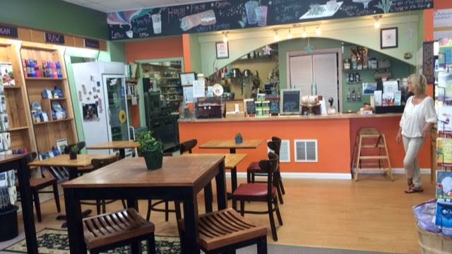 Food For Thought | restaurant | 5800 Overseas Hwy #23, Marathon, FL 33050, USA | 3057433297 OR +1 305-743-3297