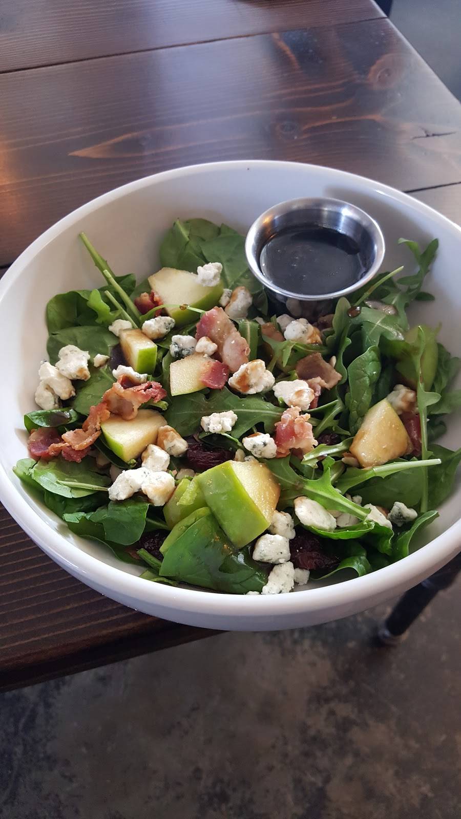 American Pie Wood-Fired Pizza | restaurant | 107 W Broadway St, Muskogee, OK 74401, USA | 9185372377 OR +1 918-537-2377