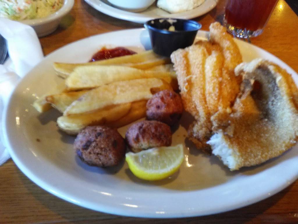 Cracker Barrel Old Country Store | restaurant | 13561 SW 17th Ct, Ocala, FL 34473, USA | 3523077222 OR +1 352-307-7222