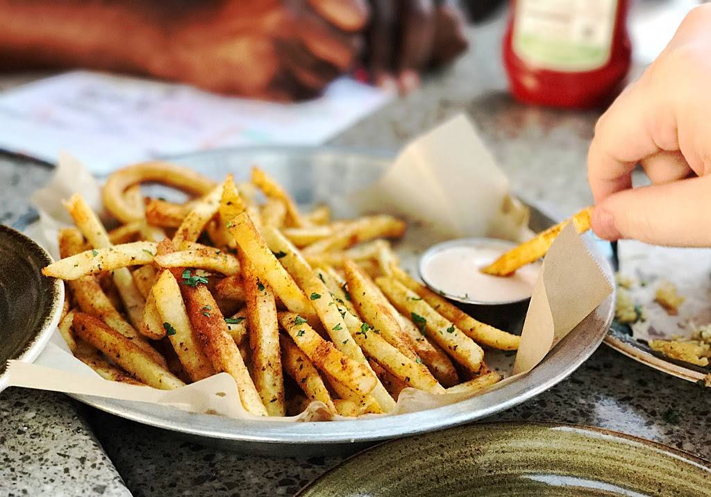 Lazy Dog Restaurant & Bar | restaurant | 1623 W Katella Ave, Orange, CA 92867, USA | 7147697020 OR +1 714-769-7020