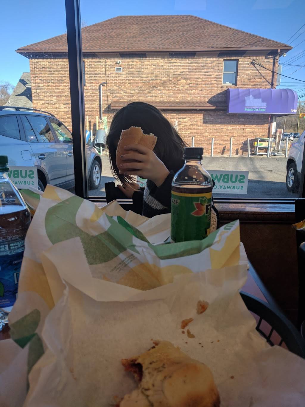 Subway Restaurants | restaurant | 303 Page Ave, Staten Island, NY 10307, USA | 7183560662 OR +1 718-356-0662