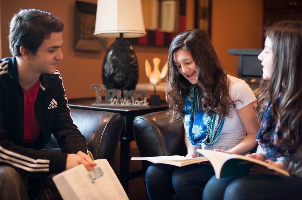 Calvary Church | restaurant | 1730 W Jefferson St, Springfield, IL 62702, USA | 2175469700 OR +1 217-546-9700