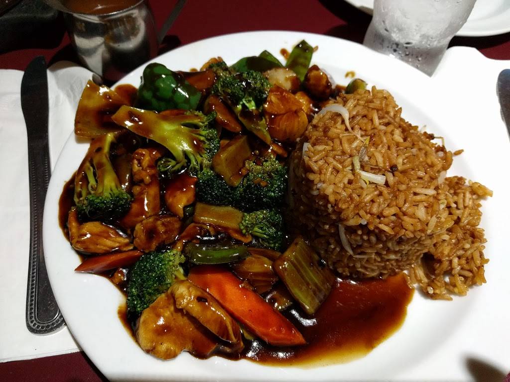 Ho Wah Restaurant | restaurant | 1073 Tecumseh Rd E, Windsor, ON N8W 1B3, Canada | 5199455251 OR +1 519-945-5251