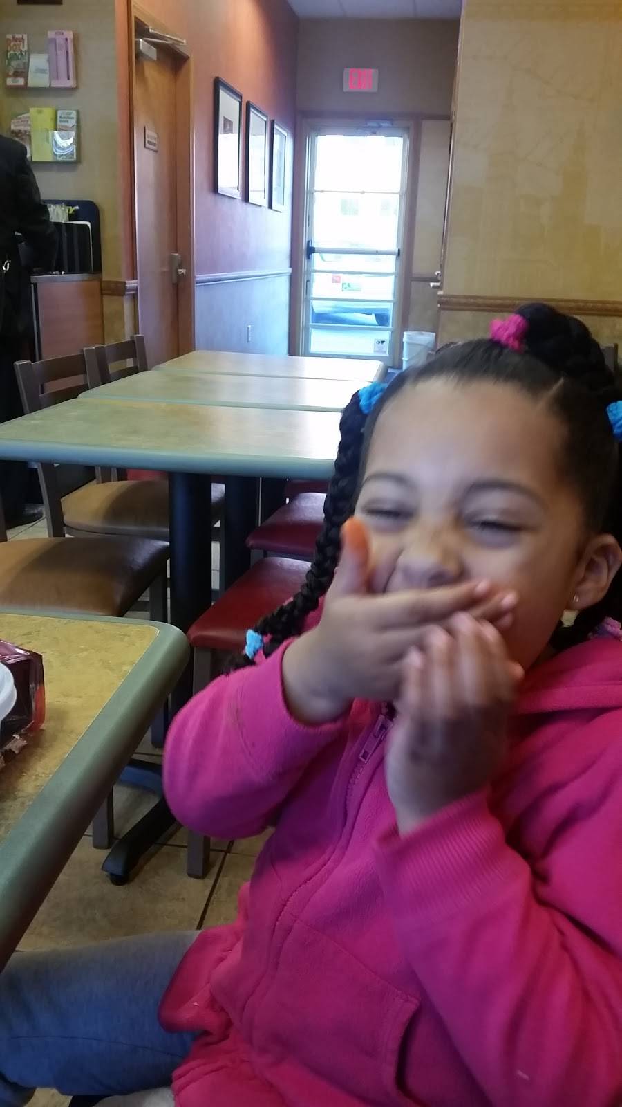 Subway Restaurants | restaurant | 281 Shrewsbury St, Worcester, MA 01604, USA | 5087561968 OR +1 508-756-1968