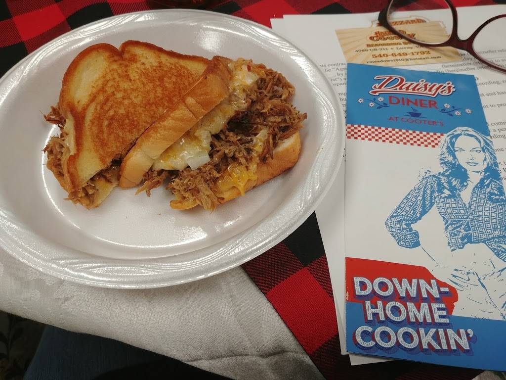 Daisys Diner at Cooters in Luray | restaurant | 4768 US-211 Suite B, Luray, VA 22835, USA | 5408432515 OR +1 540-843-2515