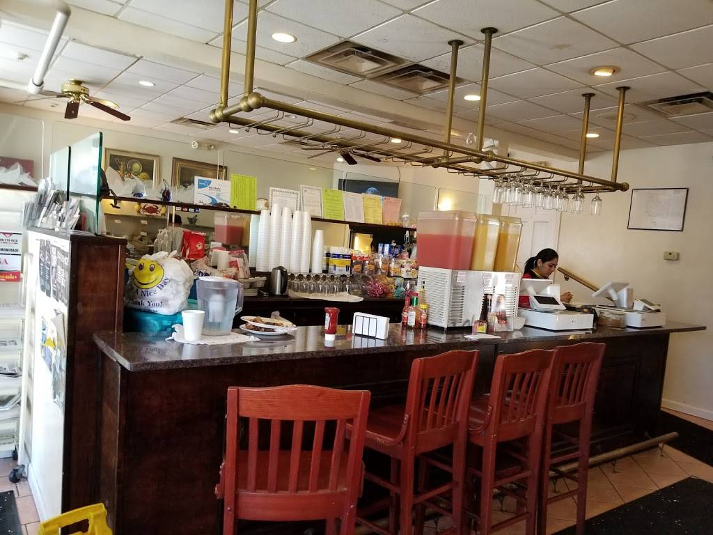 Panela De Barro Restaurant | restaurant | 229 Newton St, Waltham, MA 02453, USA | 7812091888 OR +1 781-209-1888