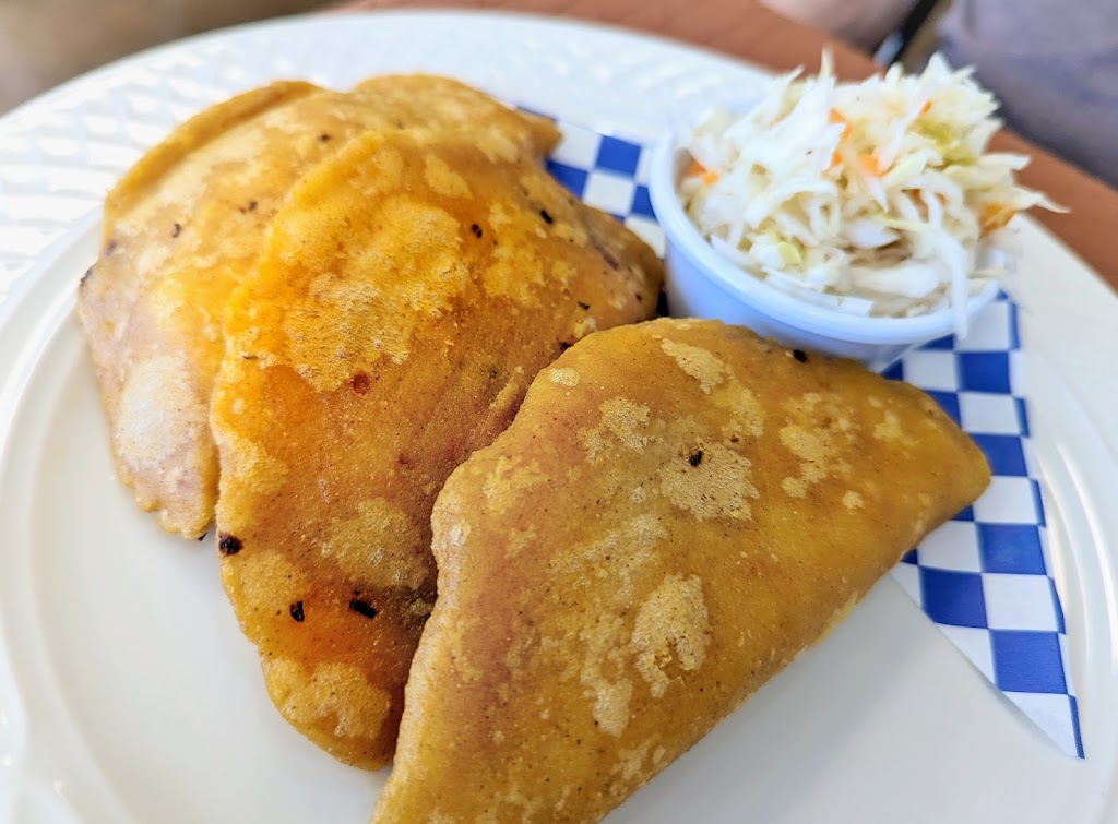 El Pacifico Mariscos y Pupusas | restaurant | 2316 W Bethany Home Rd Suite 115, Phoenix, AZ 85015, USA | 6022420786 OR +1 602-242-0786