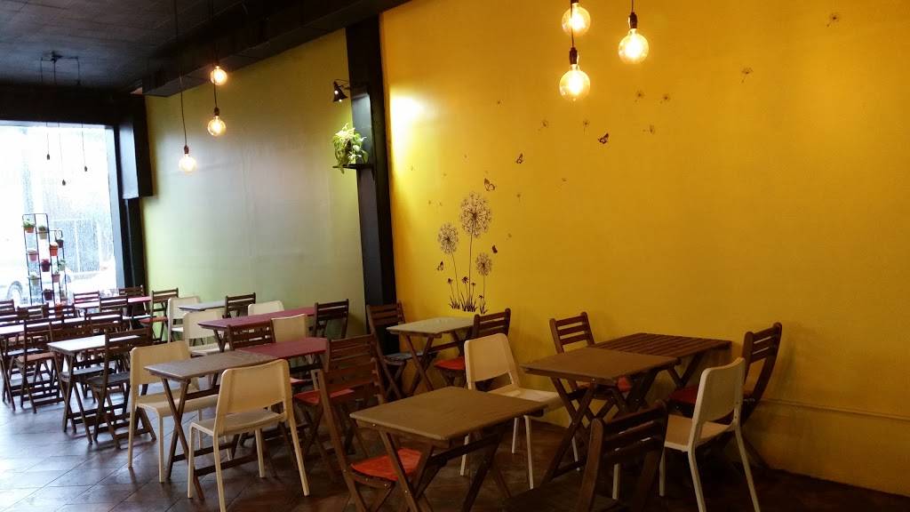 More Than Greens | restaurant | 113 W King St, Dalton, GA 30720, USA | 7065293531 OR +1 706-529-3531