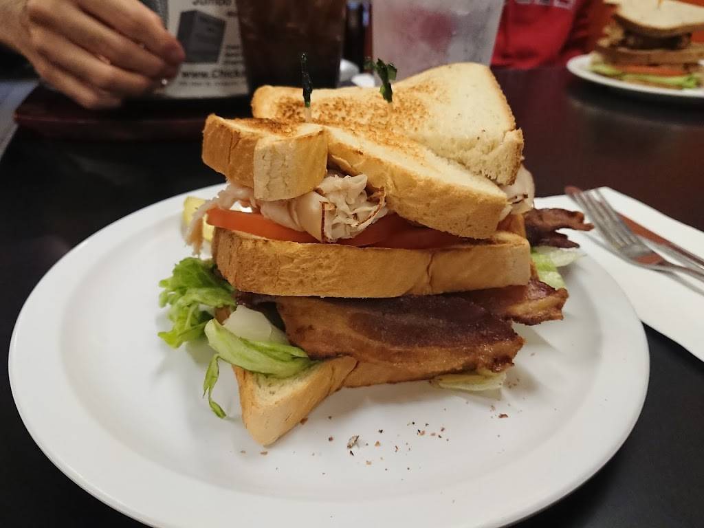 Chick & Ruths Delly | restaurant | 165 Main St, Annapolis, MD 21401, USA | 4102696737 OR +1 410-269-6737