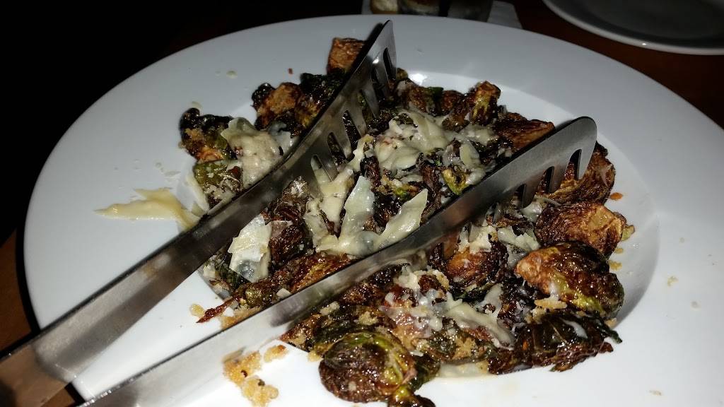 VILLEDGE Wood-Fired Kitchen & Bar | restaurant | 207 Greenville Blvd SW, Greenville, NC 27834, USA | 2523559500 OR +1 252-355-9500