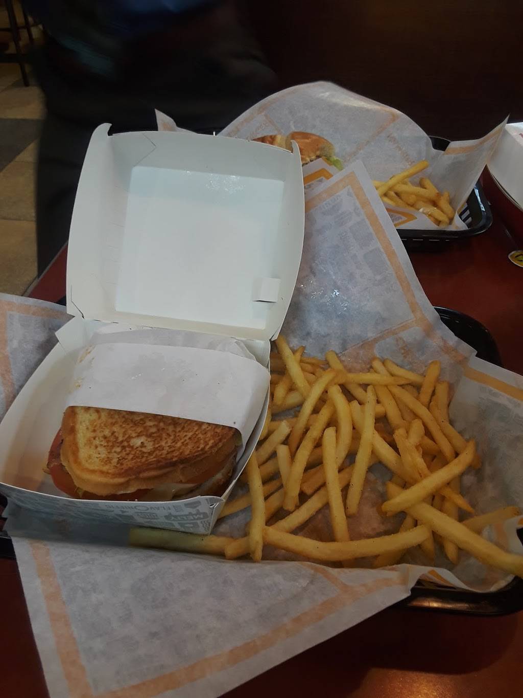 Jack in the Box | restaurant | 7045 Airline Dr, Houston, TX 77076, USA | 7136920555 OR +1 713-692-0555