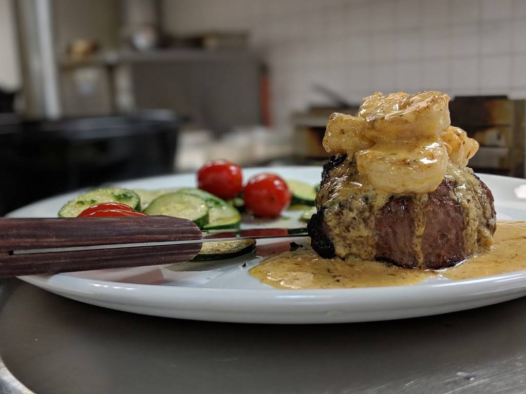 Union Social Eatery | restaurant | 21 St Clair Ave W, Toronto, ON M4V 1K7, Canada | 4169013456 OR +1 416-901-3456